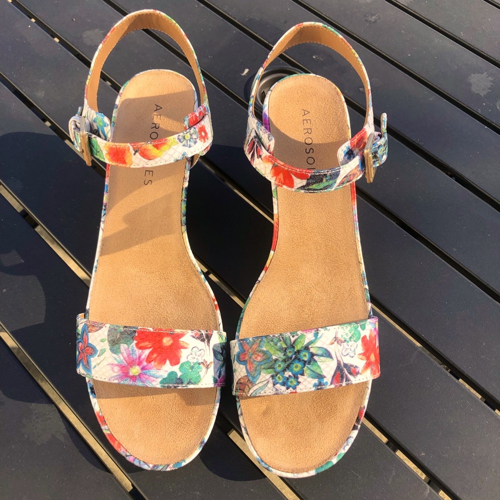 Brand new Aerosole sandals